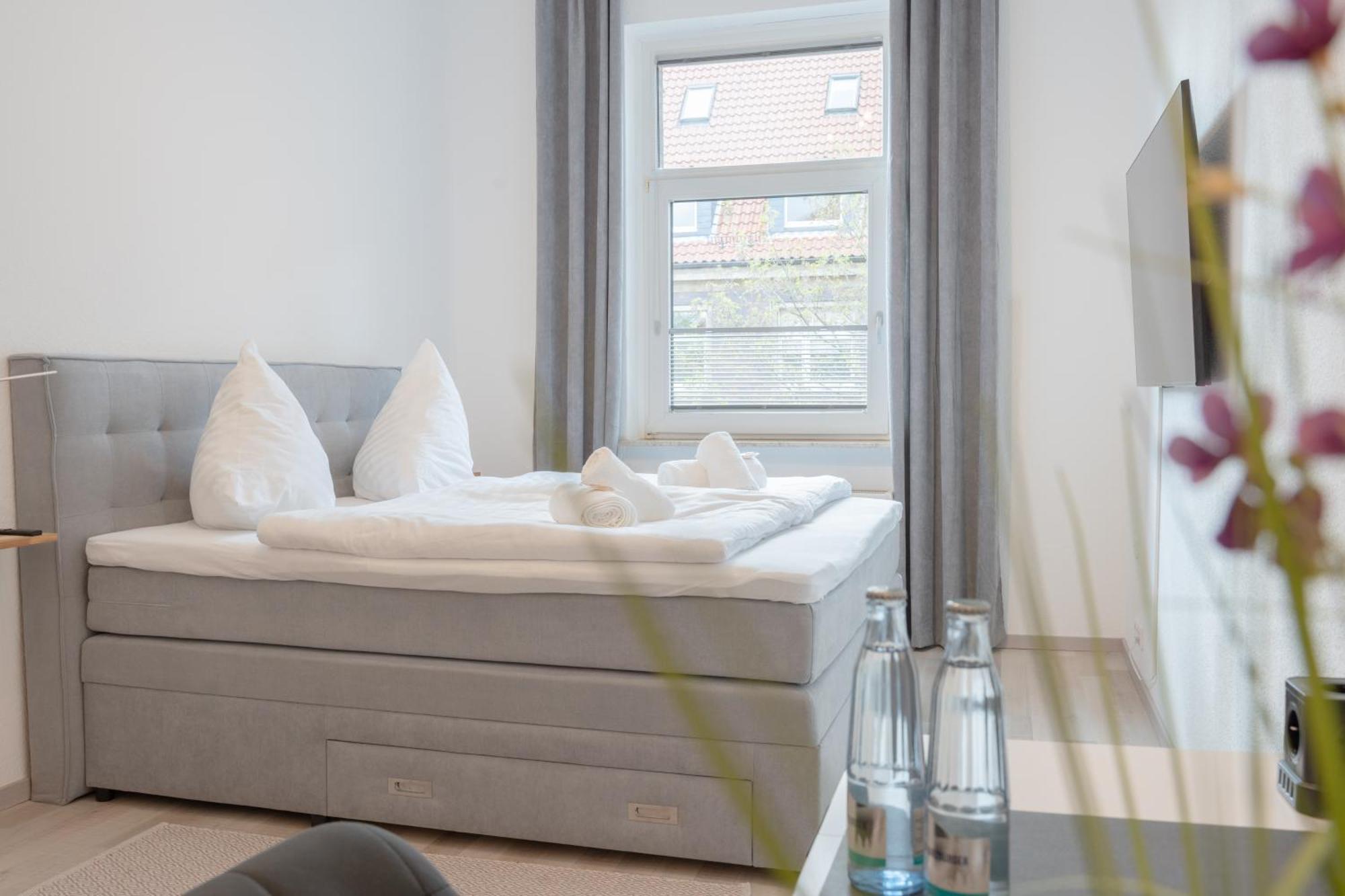 Modernes Apartment In Top Lage Komfortabel Eingerichtet Mit Arbeitsplatz Und Kueche - Geibelsuite Hanovre Extérieur photo